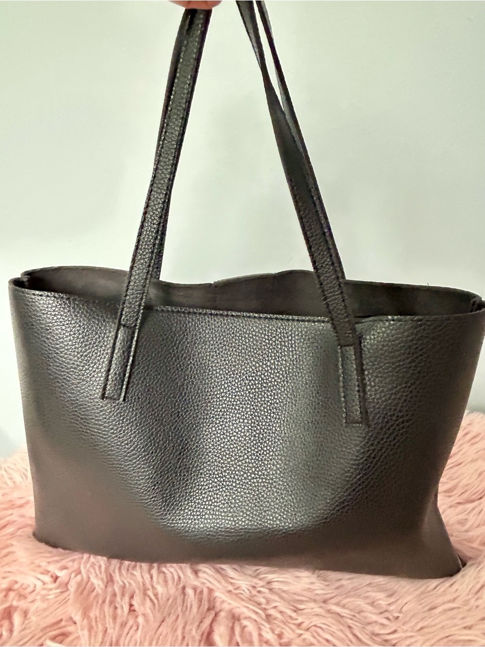 Vince Camuto Classic Black Tote Bag with Gray Center Stripe - Picture 3 of 7